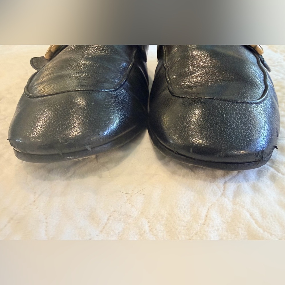 Gucci Black Leather Loafers with Red and Green Stripe - Picture 4 of 8